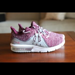New Women’s Nike Air Max Sequent 3